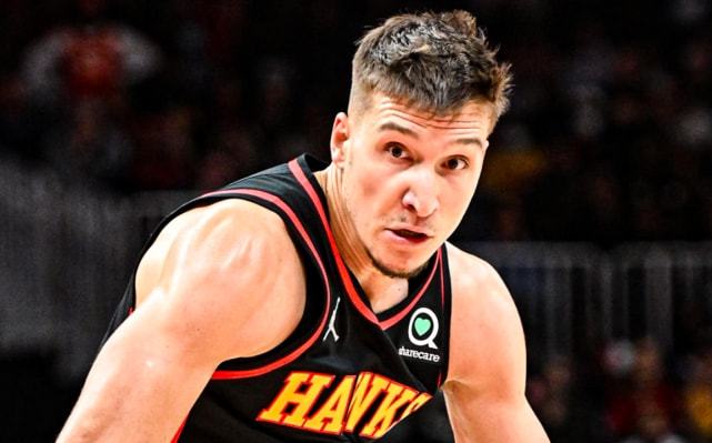 TA：阿韦洛亚在阿隆索替代者名单中；克洛普对在红牛工作满意（TA：阿韦洛亚被列为阿隆索接班候选；克洛普对红牛工作感到满意）