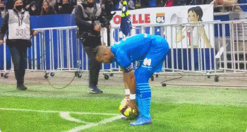 BBC：阿莫林、斯洛特与埃迪·豪为英超受网络辱骂最多主帅