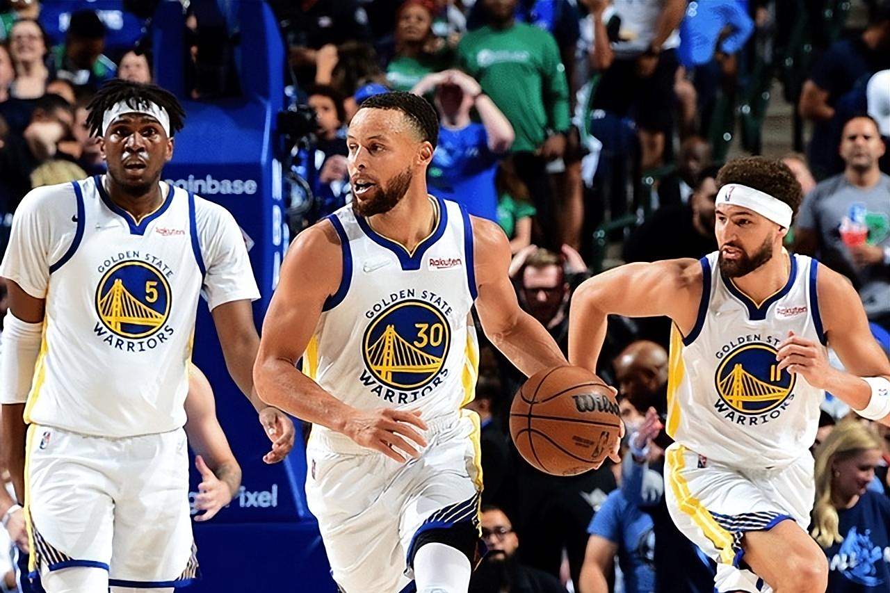 拜仁和曼联有意引进布莱顿中场巴莱巴（曼联、拜仁均有意签下布莱顿中场巴莱巴）