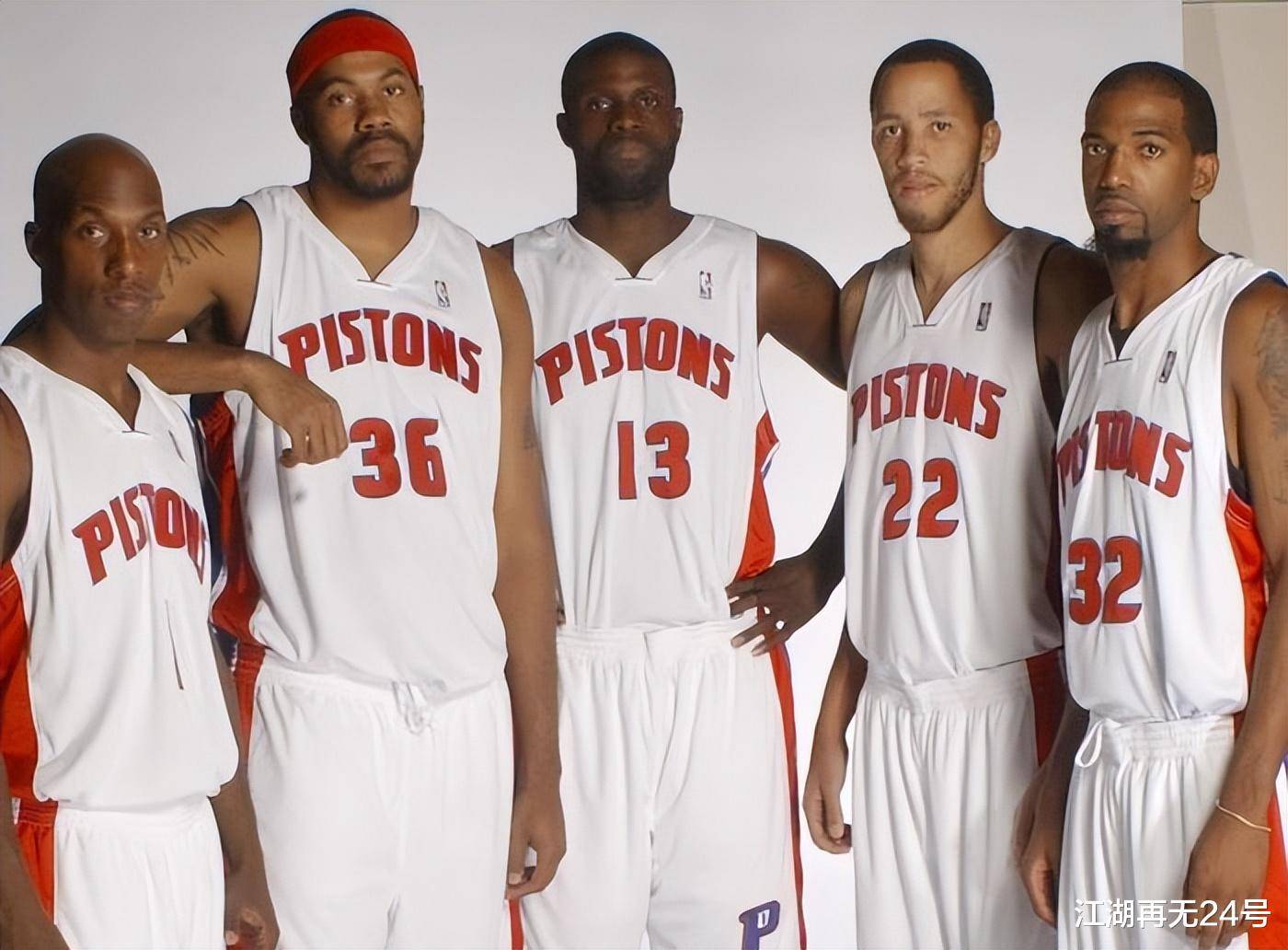 孔帕尼：逆转困境的精神很重要，迪亚斯总能在混乱中创造可能（孔帕尼：扭转困局的信念至关重要，迪亚斯总能在乱局中开辟生机）