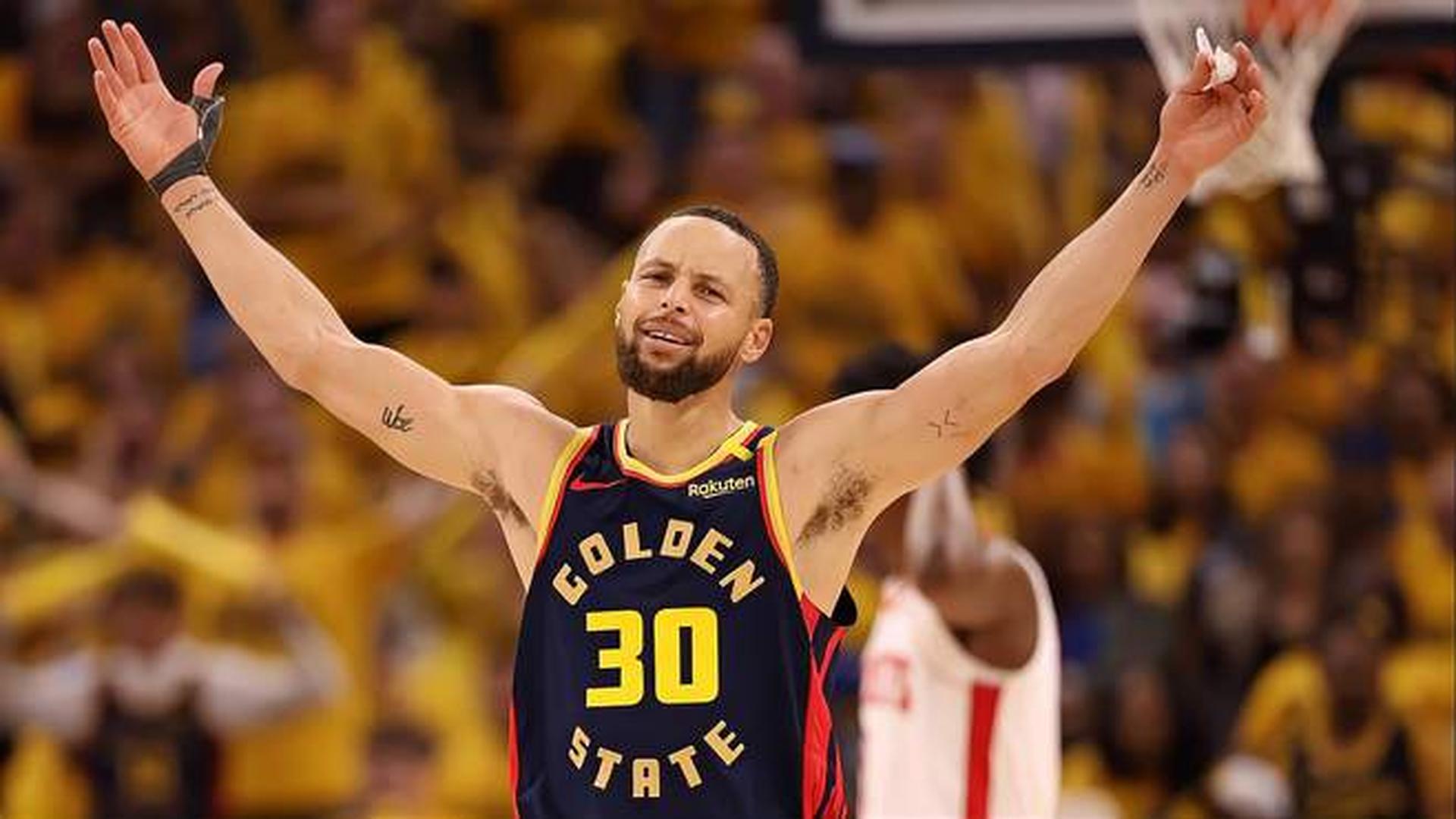 欧冠冠军、世界冠军&前枪手球探：本周寿星“野兽”卡伦布（欧冠与世界杯双冠得主、前阿森纳球探：本周寿星“野兽”卡伦布）