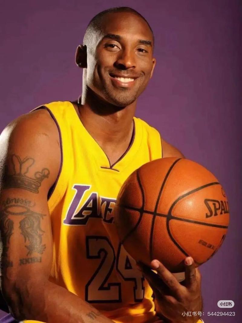 海纳：应该对球员薪水设置上限；阿方索将在12月初重返赛场（海纳主张设定球员工资帽，阿方索有望于12月初复出）