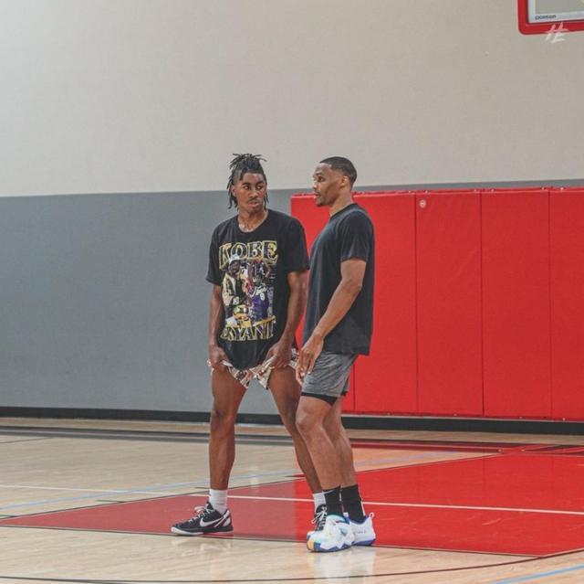 热刺官方：孙兴慜将于12月10日欧冠赛前重返球场与球迷道别（热刺官宣：孙兴慜将于12月10日欧冠赛前回归球场向球迷告别）